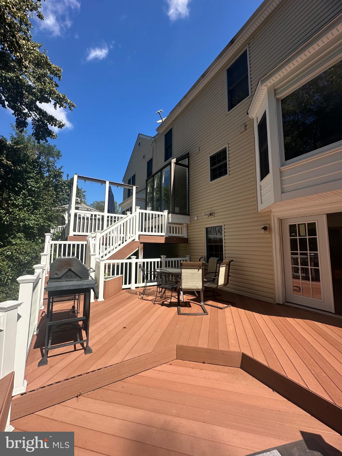 HAMPTON OAKS - Residential