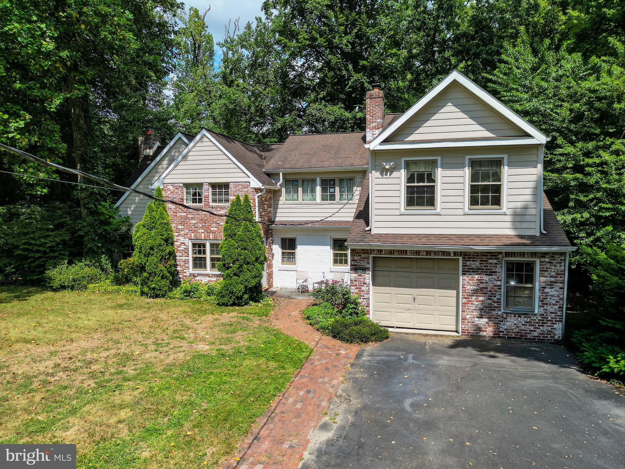 501 SOMERSET DRIVE