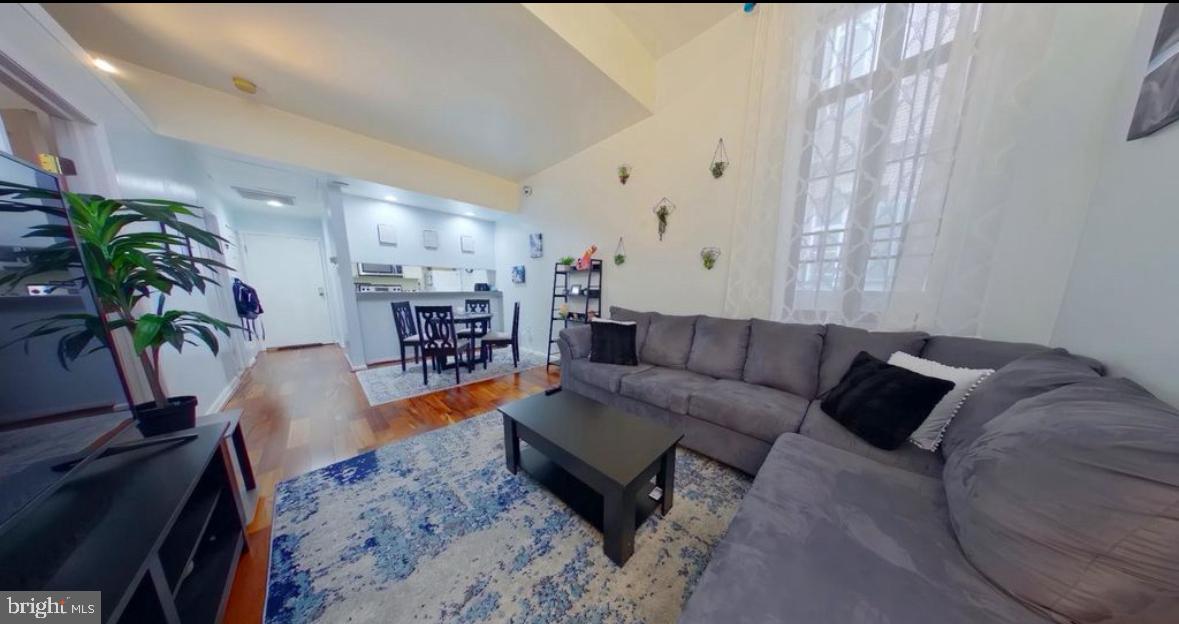 1601 SPRING GARDEN STREET 218