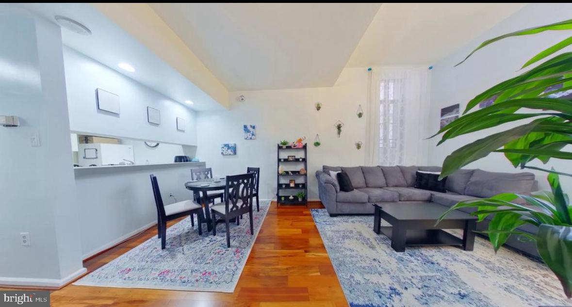 1601 SPRING GARDEN STREET 218