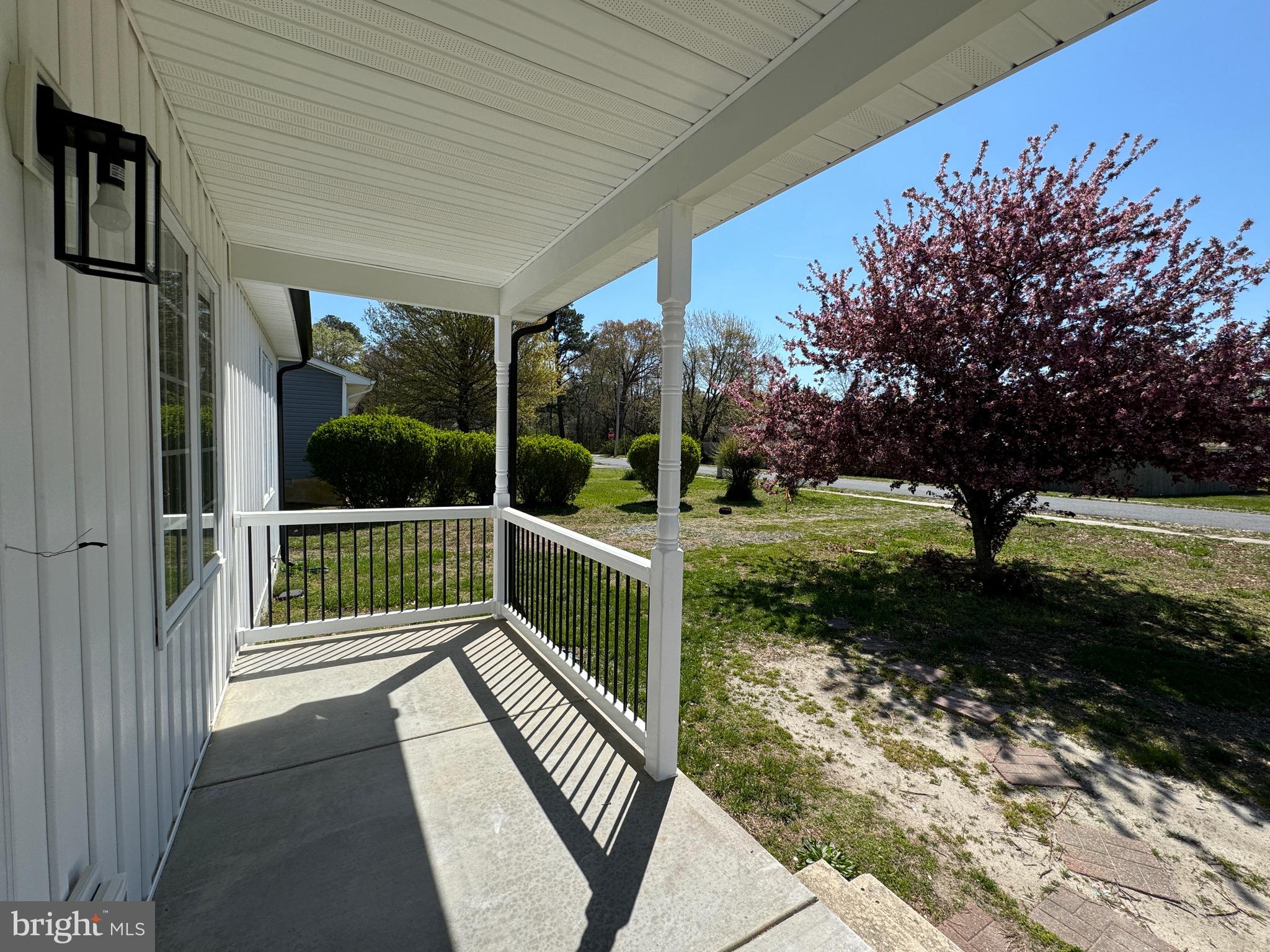 208 OAK STREET