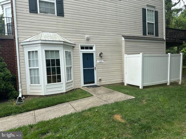 Beautifully well-kept and maintained Condo. New countertops in wonderfully remodeled kitchen and Nice little breakfast nook at the main window. New flooring throughout and just recently painted and trimmed up. Very private location with lots of foliage for that country feel. Very large Master Bedroom with plenty of space to accommodate a large King Size bedroom set. Master bathroom is spacious and roomy. Don't miss this opportunity, this one is turnkey ready to go.