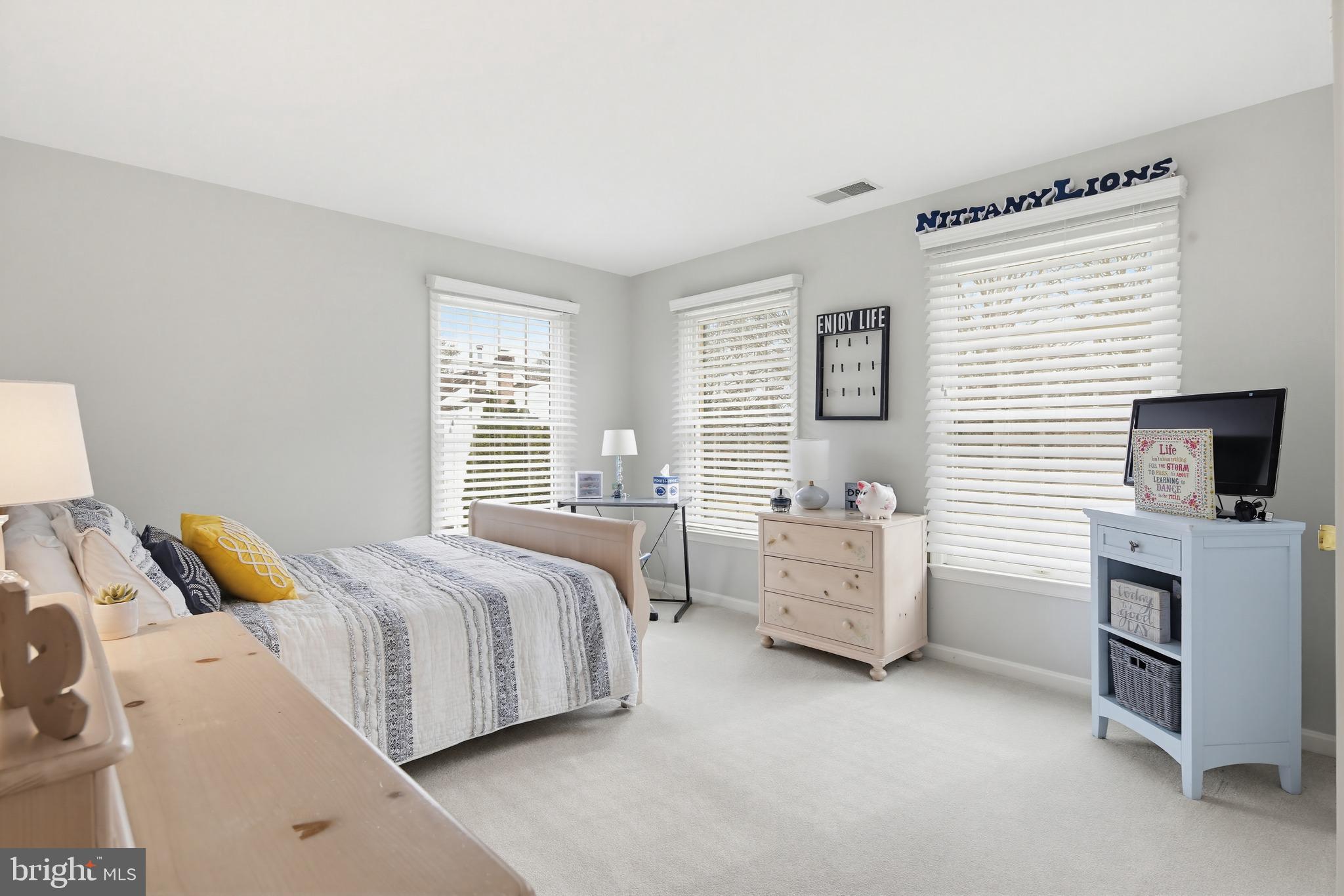 BROOKEFIELD - Residential