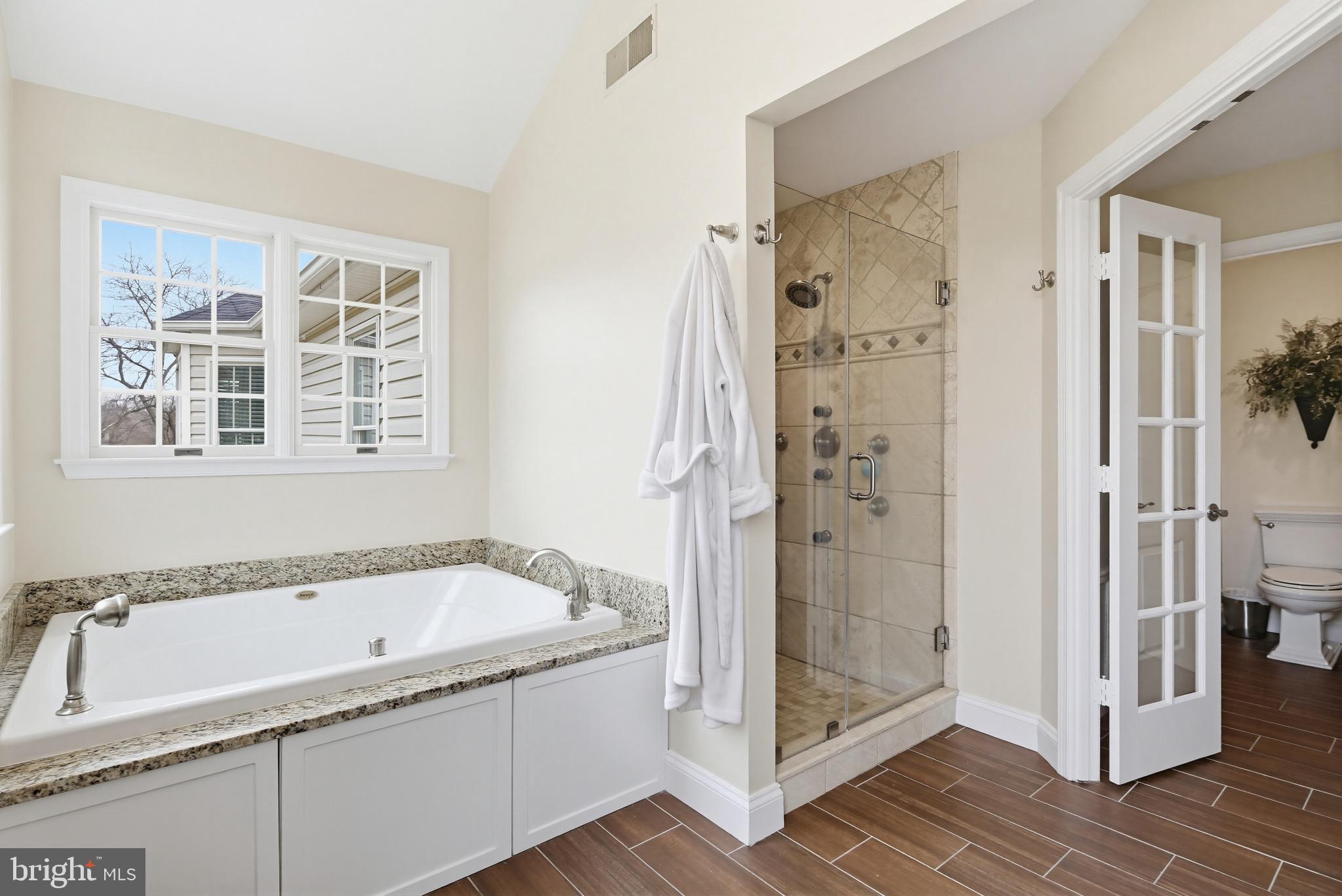 BROOKEFIELD - Residential