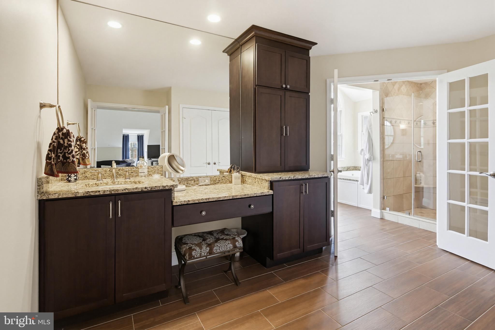 BROOKEFIELD - Residential