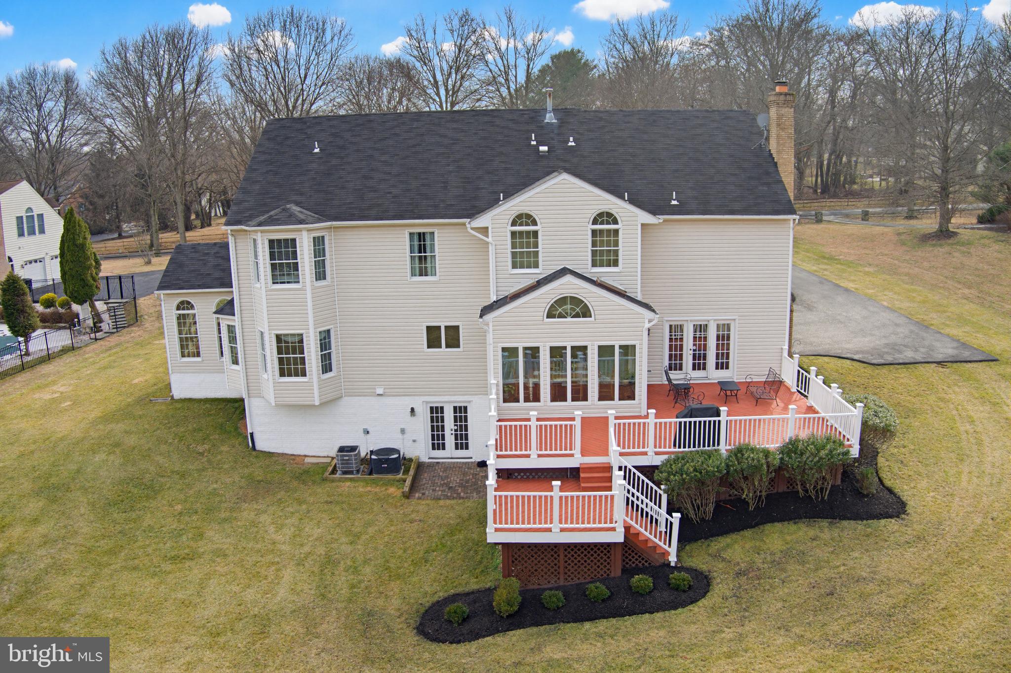 BROOKEFIELD - Residential