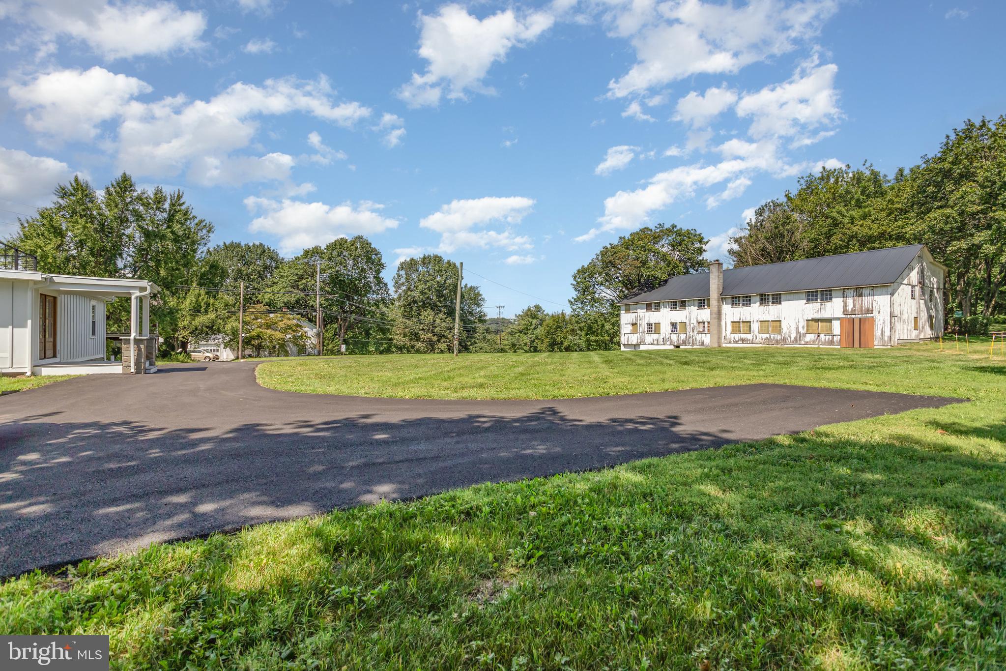 EAST HEMPFIELD - Residential