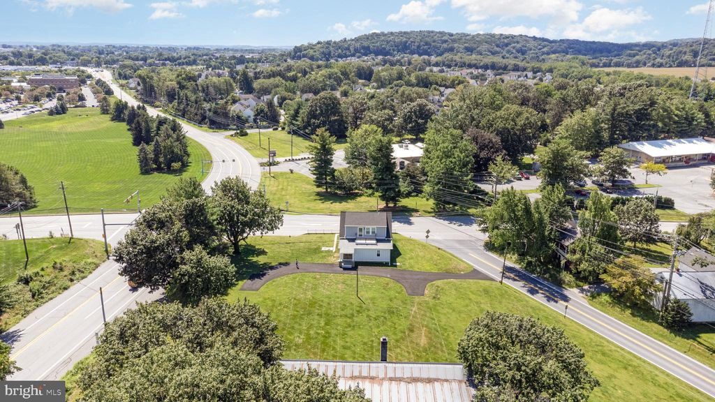 Photo of 2161 Harrisburg Pike, LANCASTER, PA 17601 (MLS # PALA2075120)