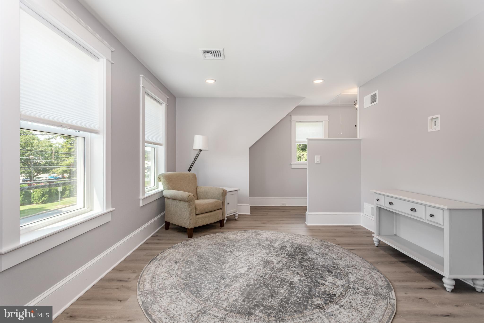 EAST HEMPFIELD - Residential