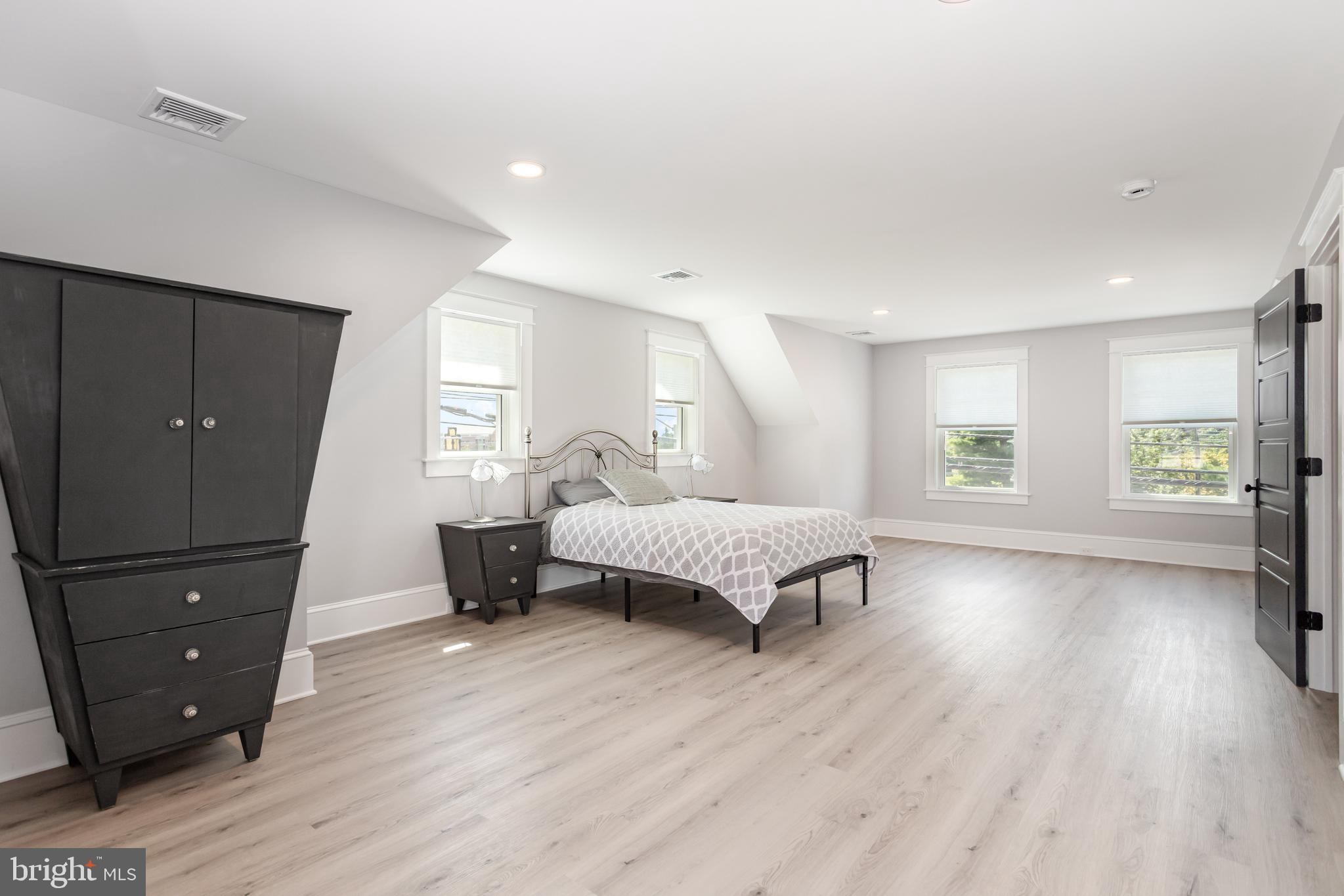 EAST HEMPFIELD - Residential