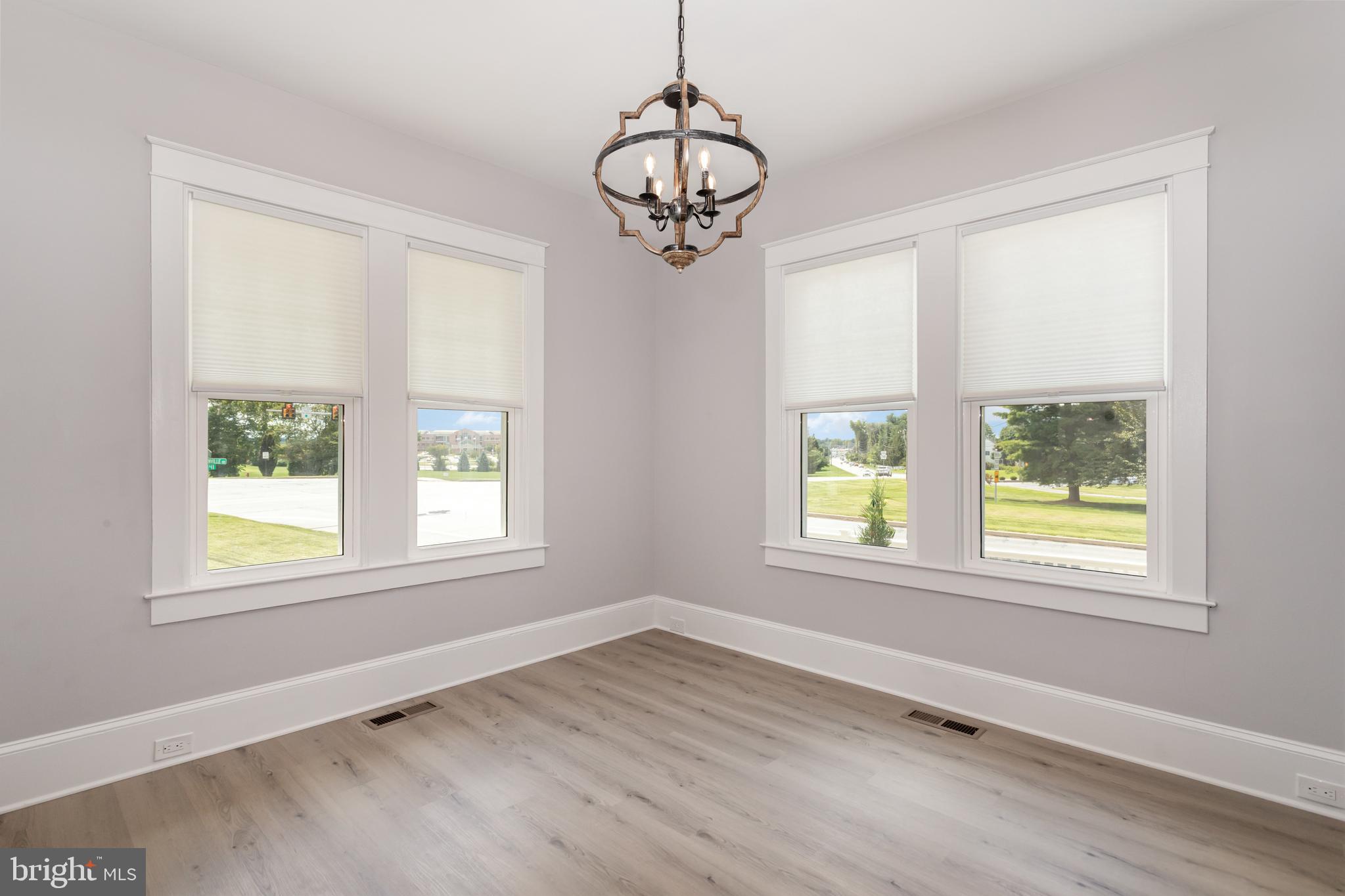 EAST HEMPFIELD - Residential