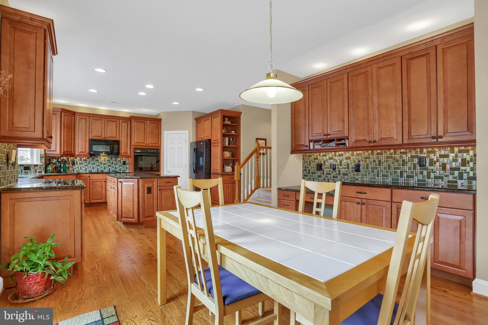 RIVER DOWNS - Residential