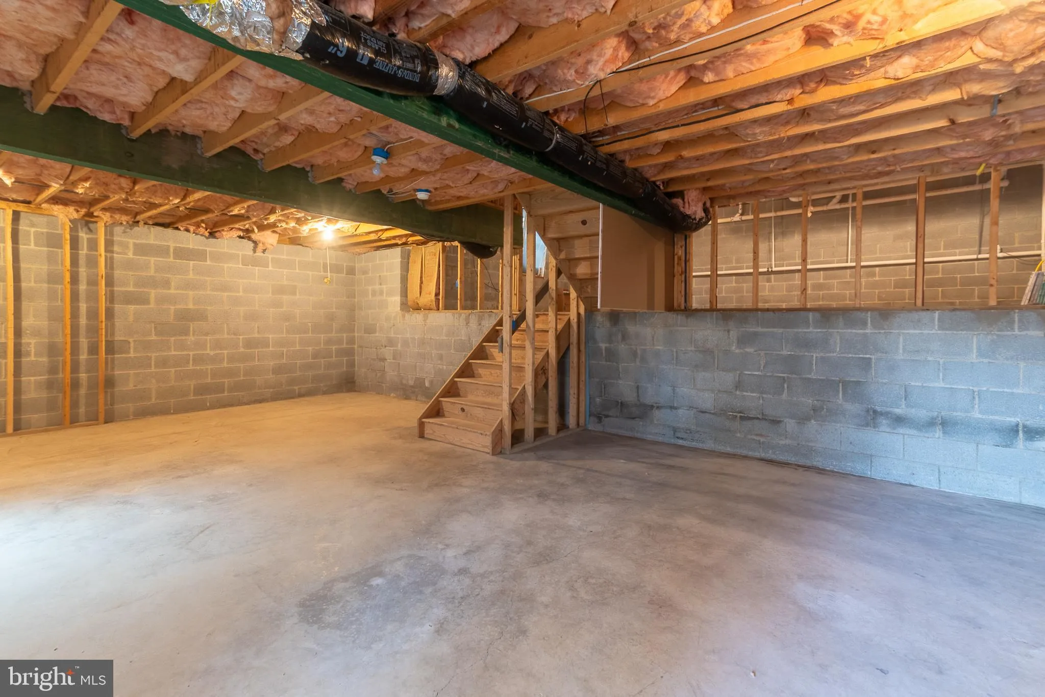 Hedgesville, West Virginia 25427, United States, 3 Bedrooms Bedrooms, ,2 BathroomsBathrooms,Residential,Coming Soon,233408