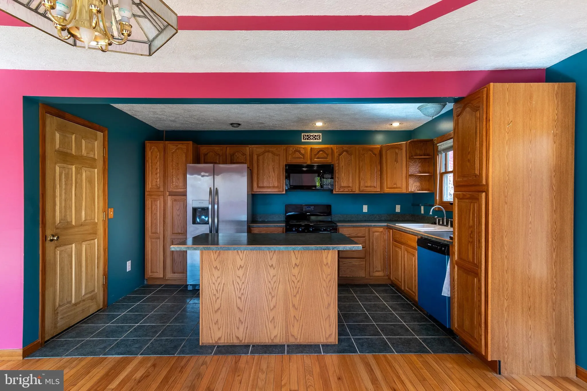 Hedgesville, West Virginia 25427, United States, 3 Bedrooms Bedrooms, ,2 BathroomsBathrooms,Residential,Coming Soon,233408