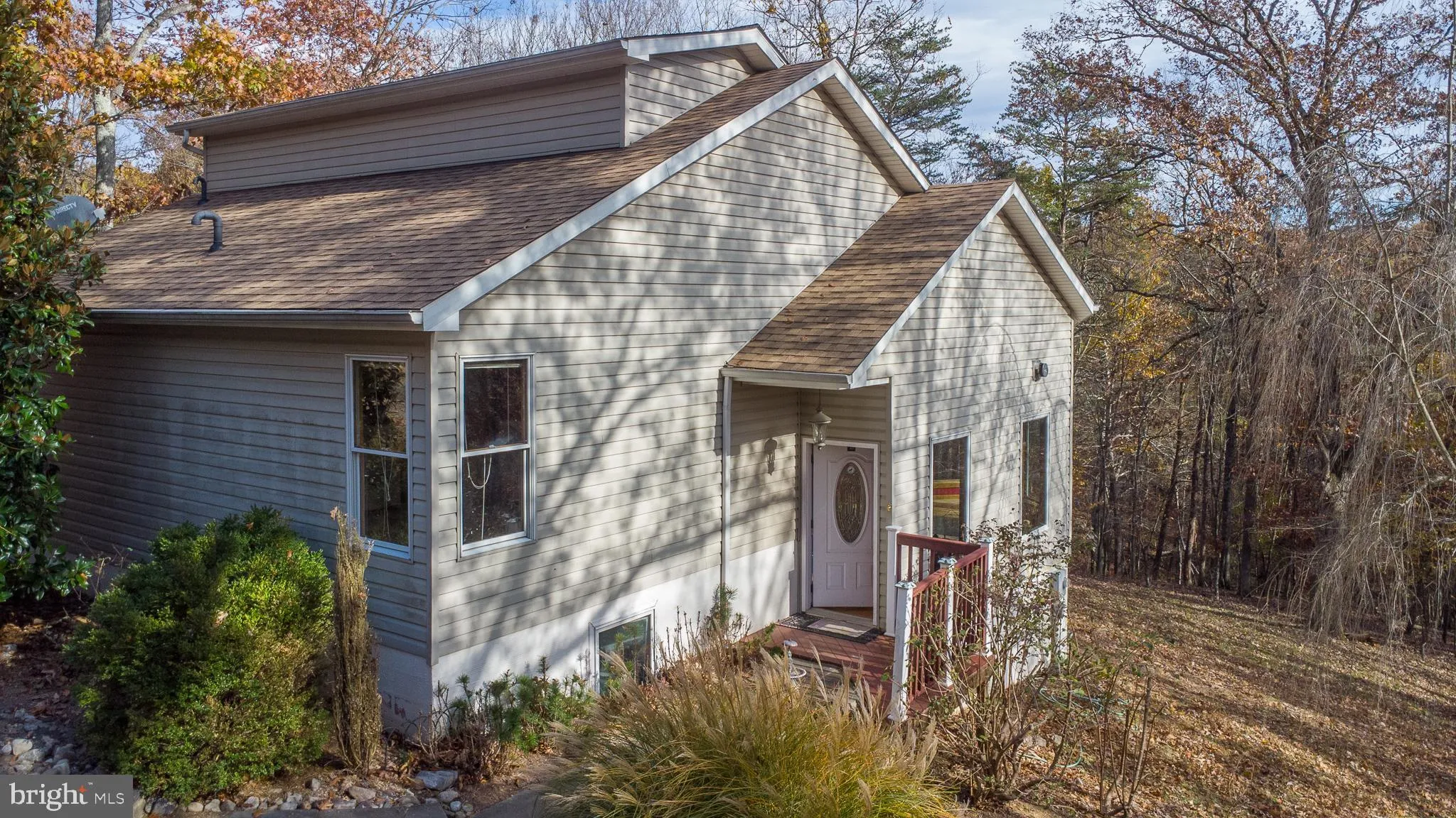 Hedgesville, West Virginia 25427, United States, 3 Bedrooms Bedrooms, ,2 BathroomsBathrooms,Residential,Coming Soon,233408