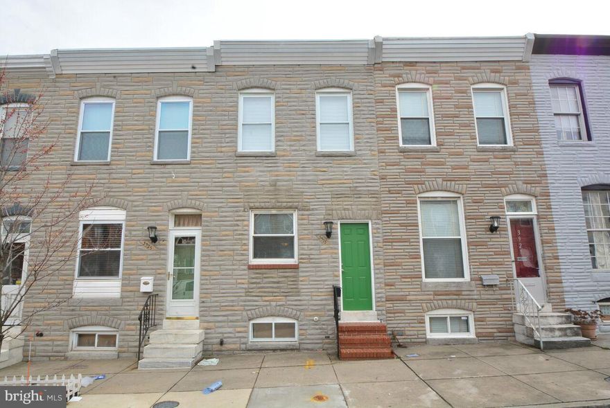 20K PRICE REDUCTION!!! Gorgeous Highlandtown renovation just blocks from Patterson Park. 3 br, 2 full baths with modern design and high-end finishes. Spacious gourmet kitchen with s/s appliances and granite countertops, recessed lighting, ceramic tile in bathroom, w/w carpet in basement with full bath and much much more...Perfect location in Highlandtown Hon!!!