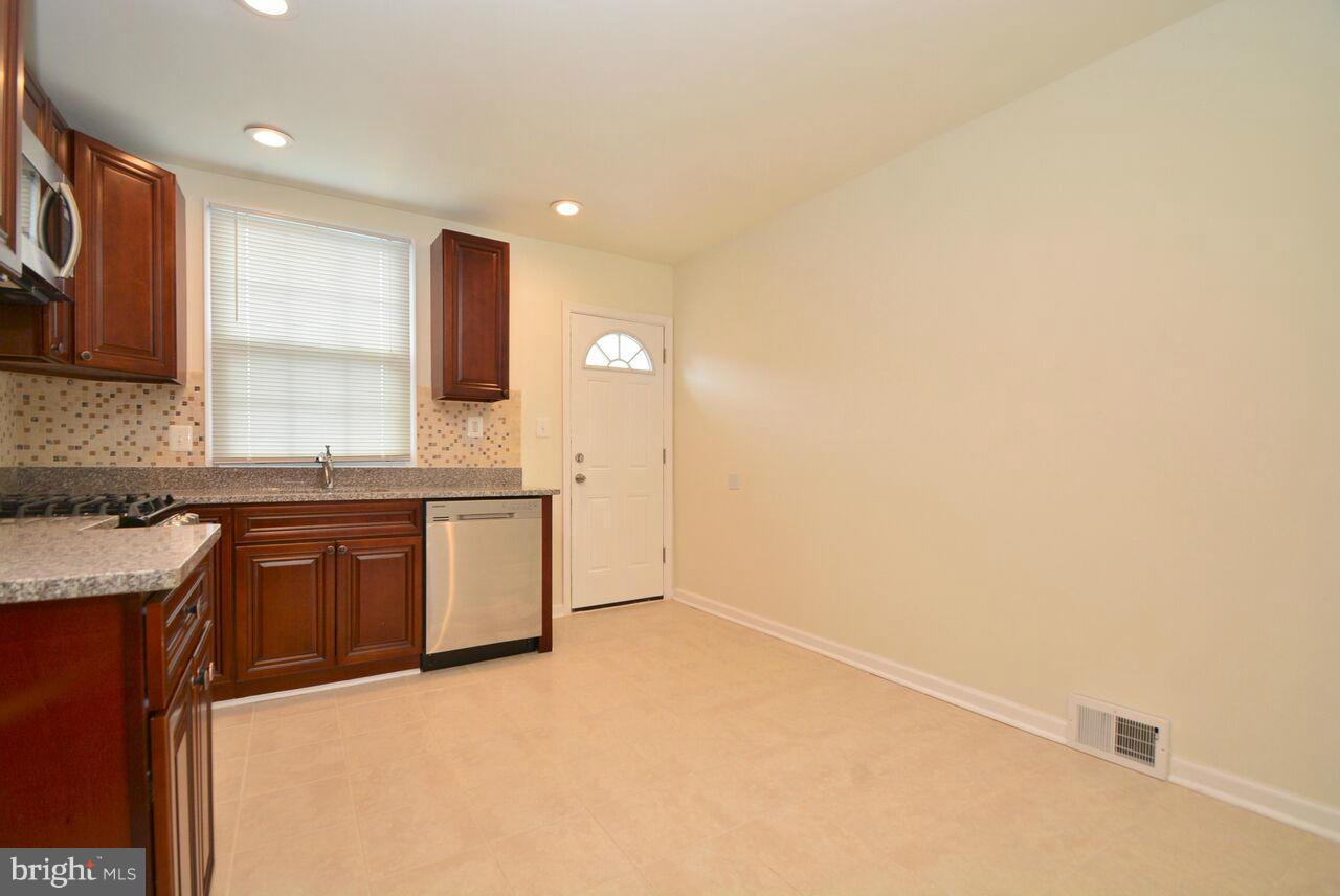HIGHLANDTOWN - Residential