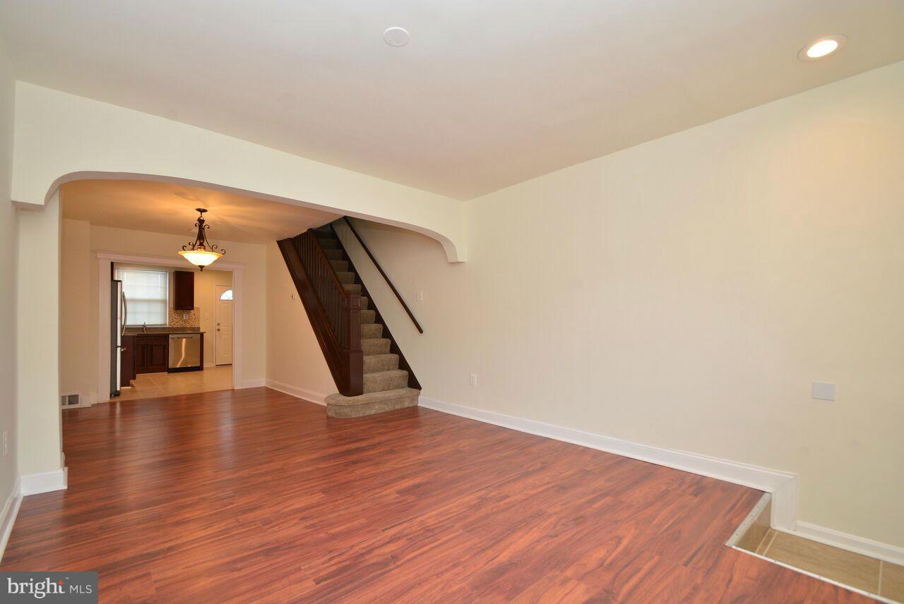 HIGHLANDTOWN - Residential