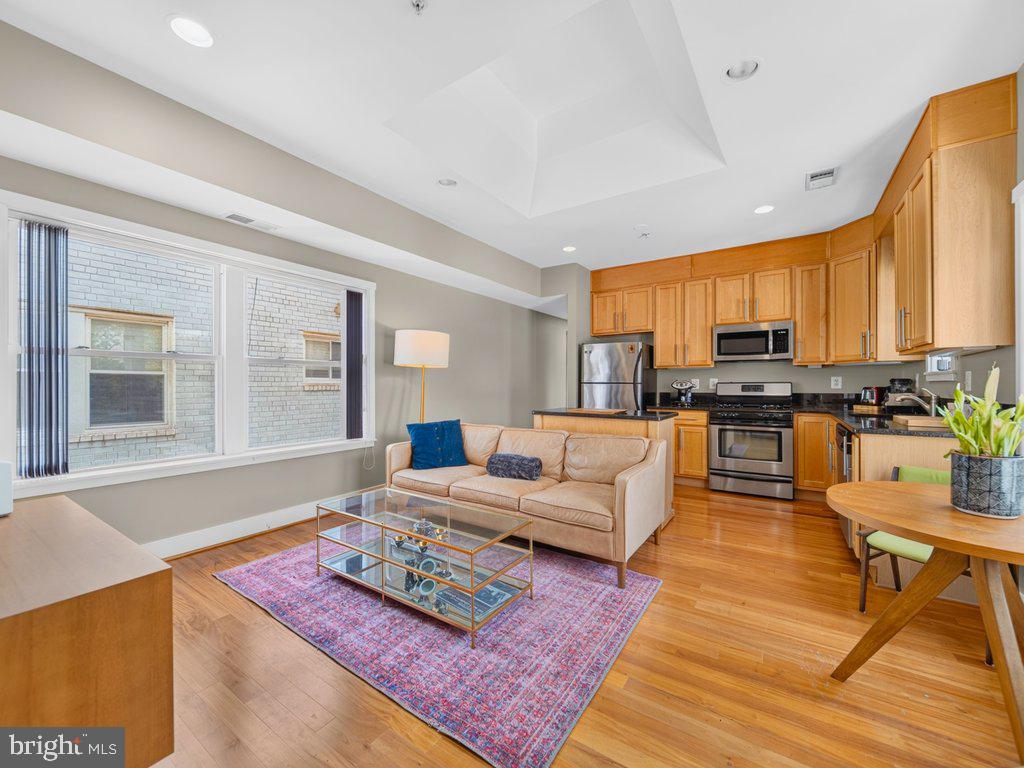 610 JEFFERSON STREET NW 302