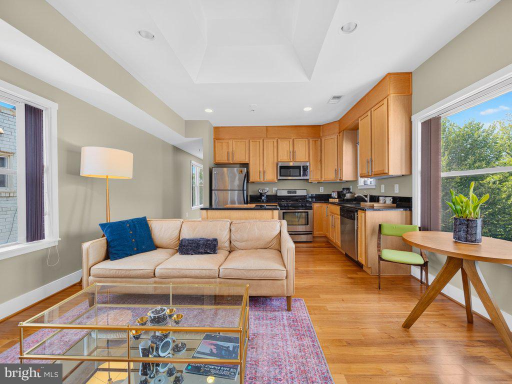 610 JEFFERSON STREET NW 302