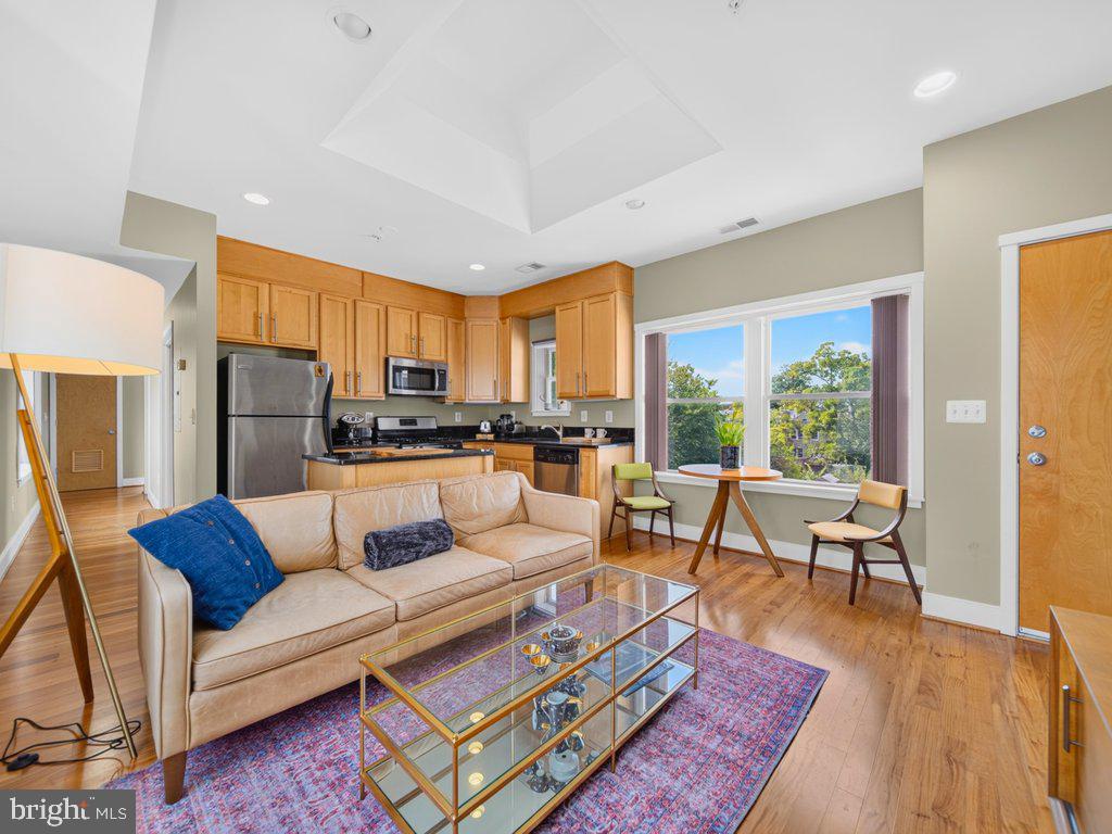 610 JEFFERSON STREET NW 302