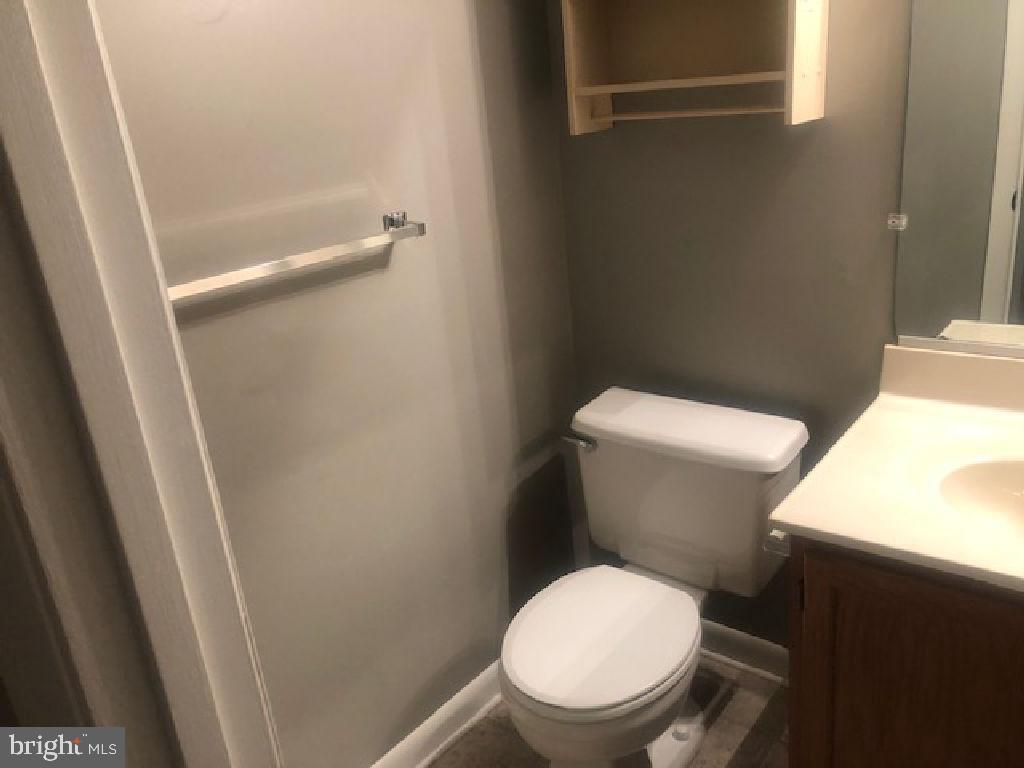 CONSTANT FRIENDSHIP - Residential Lease