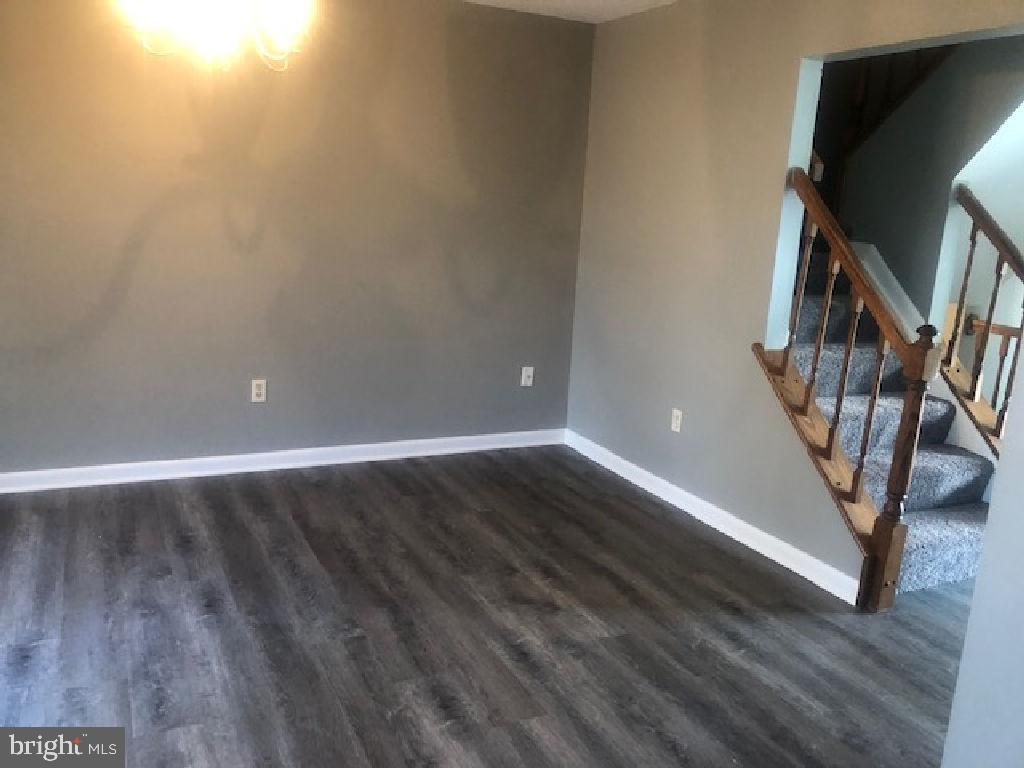 CONSTANT FRIENDSHIP - Residential Lease