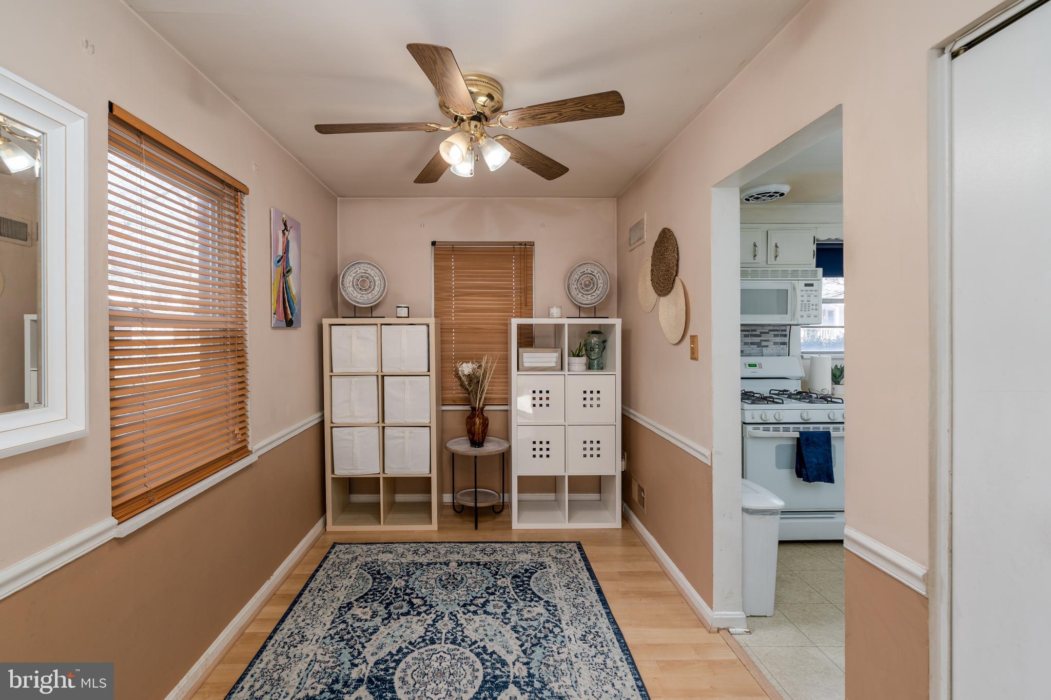 PARKVIEW COURT - Residential