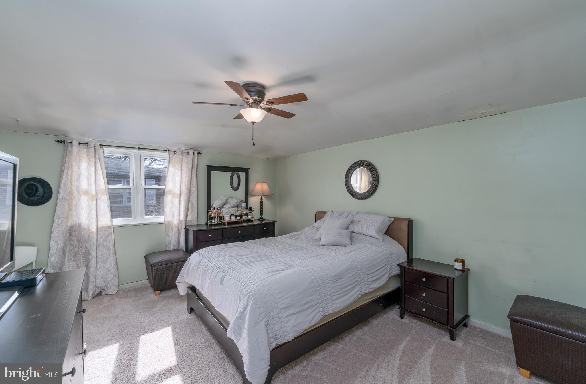 PARKVIEW COURT - Residential