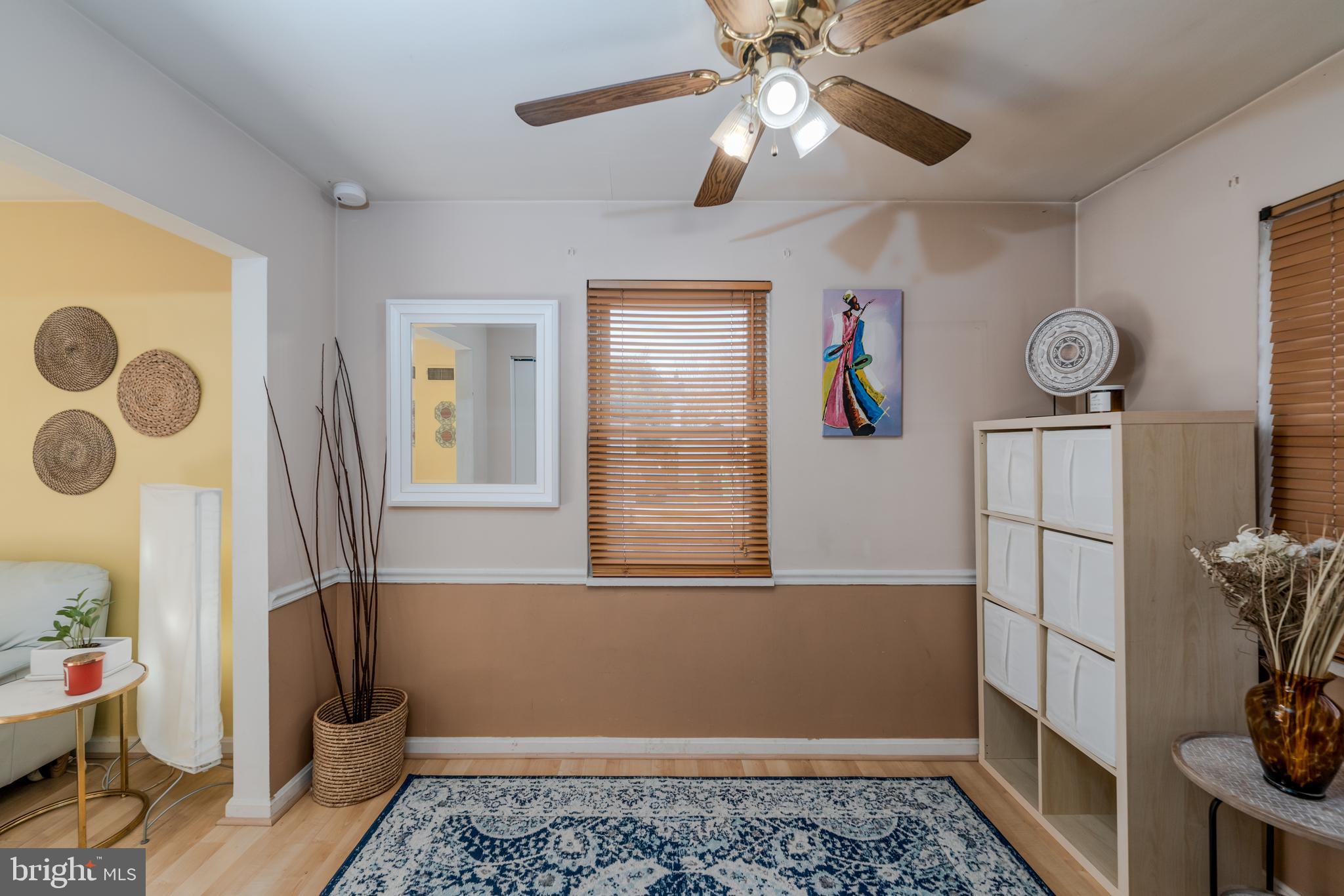 PARKVIEW COURT - Residential