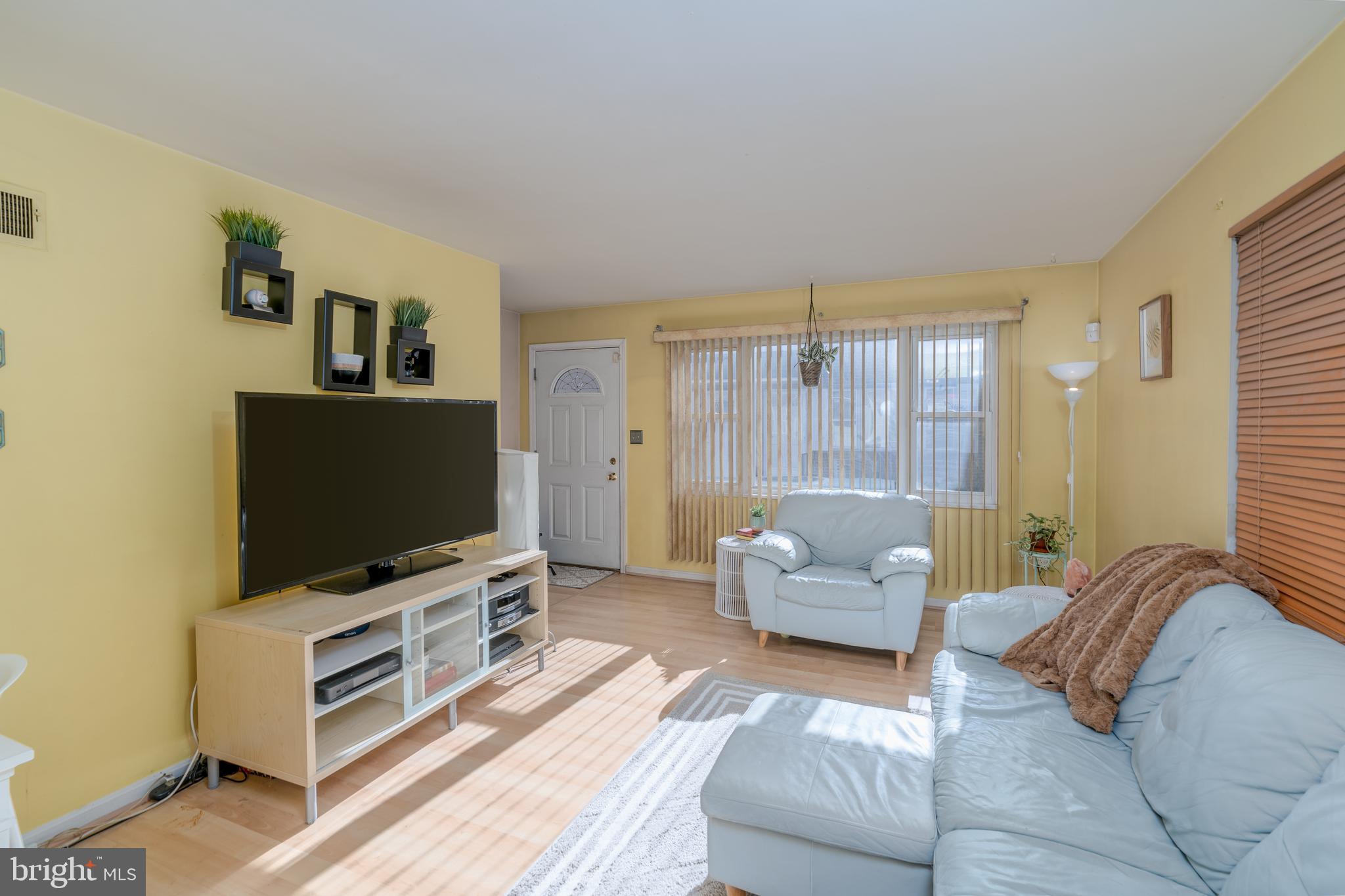 PARKVIEW COURT - Residential