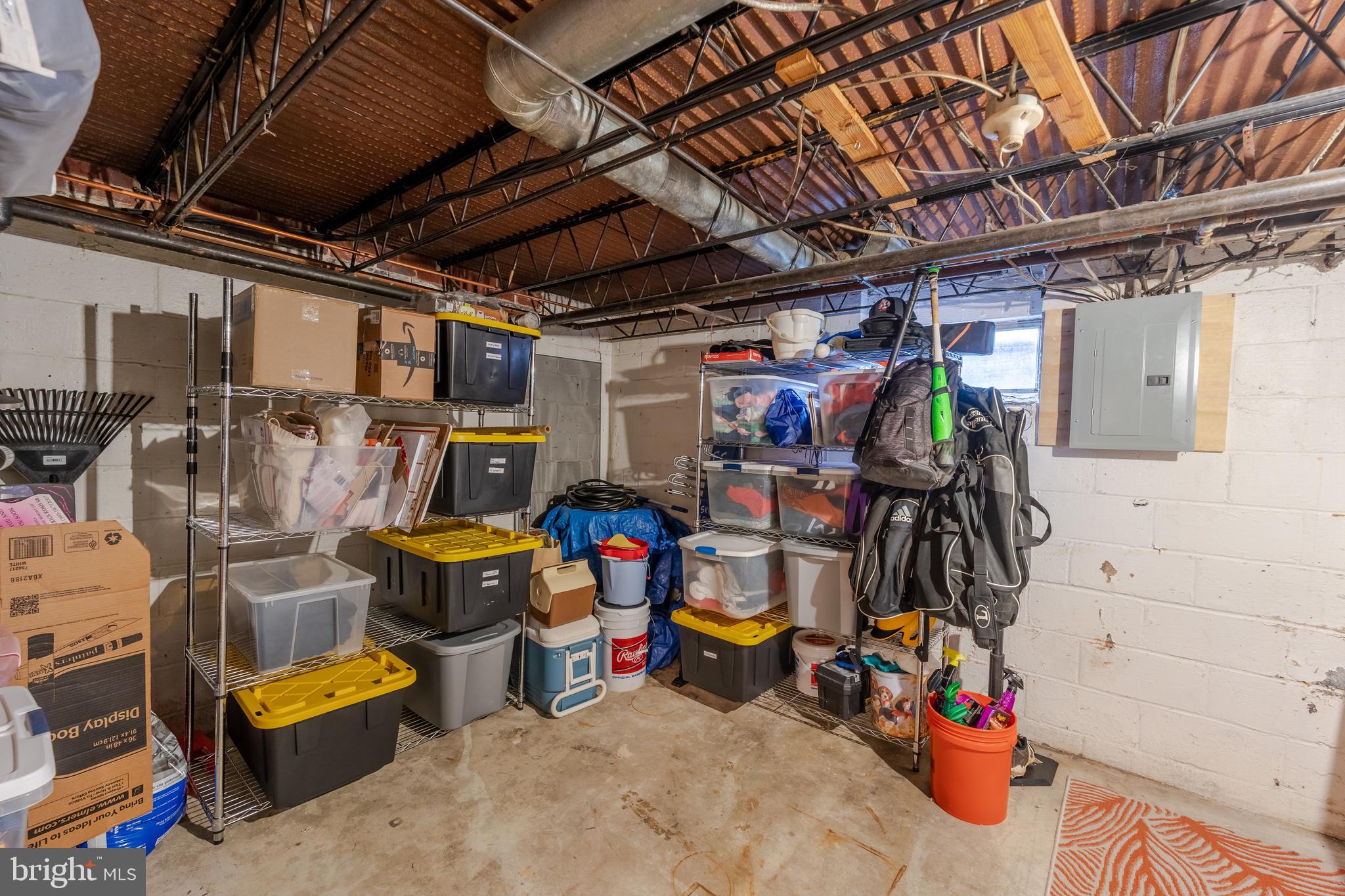 PARKVIEW COURT - Residential