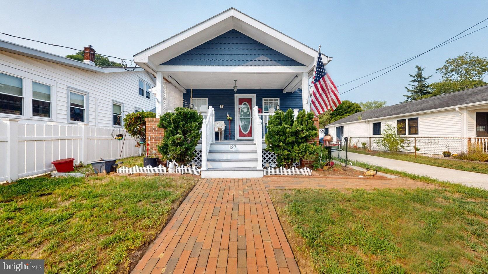 127 W PIERSON AVENUE