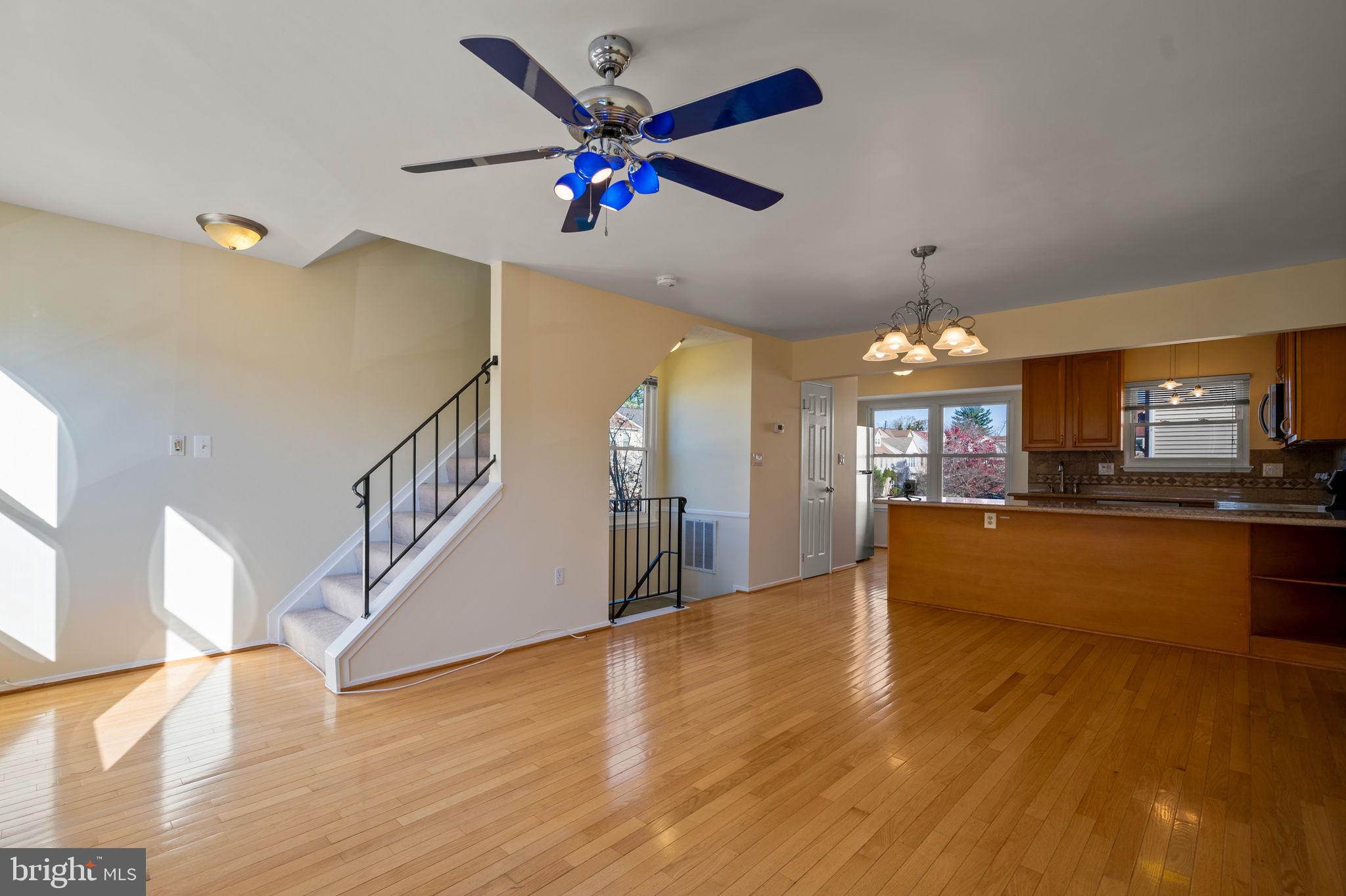 VALLEY STREAM ESTATES - Residential