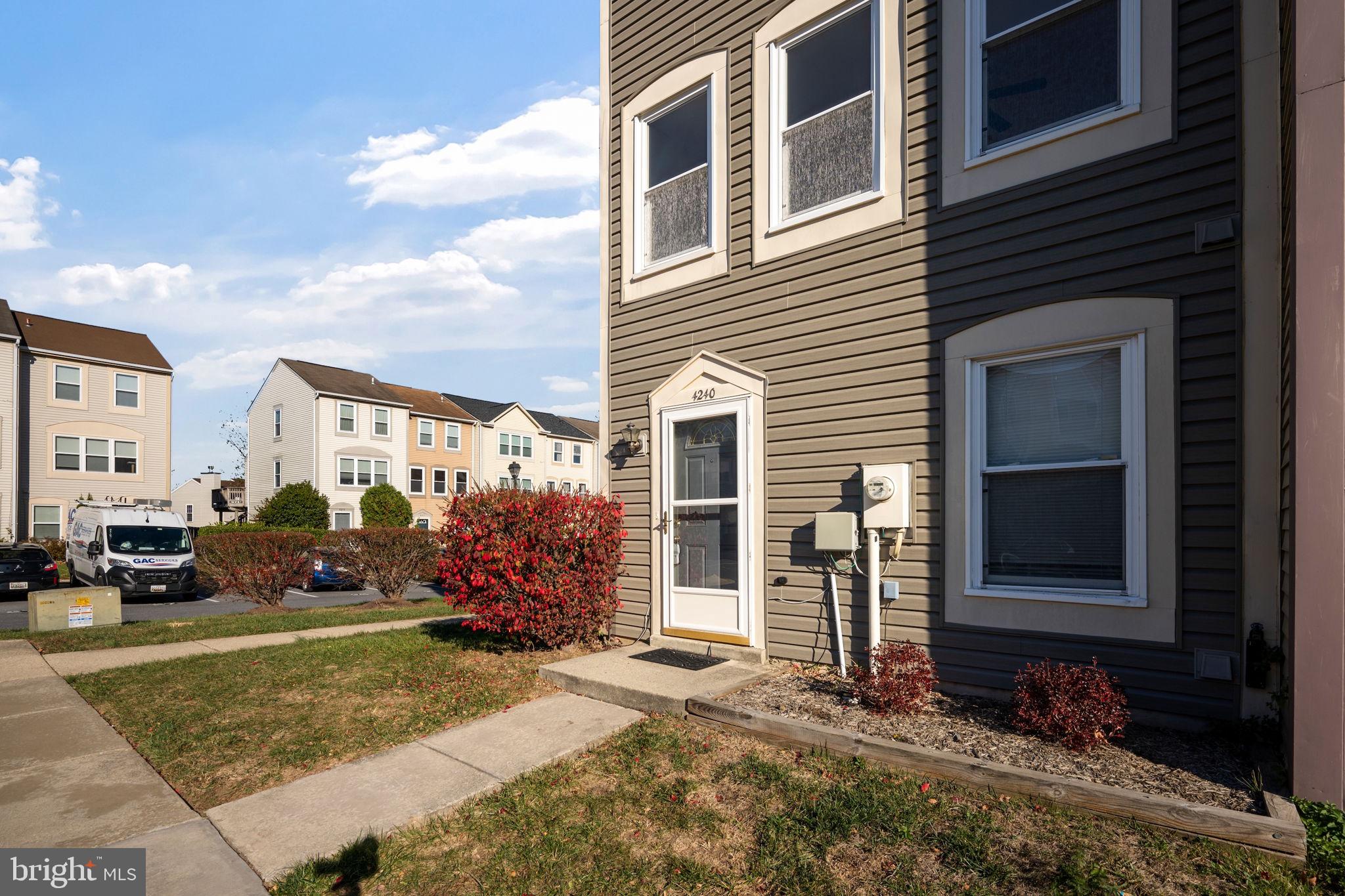 VALLEY STREAM ESTATES - Residential