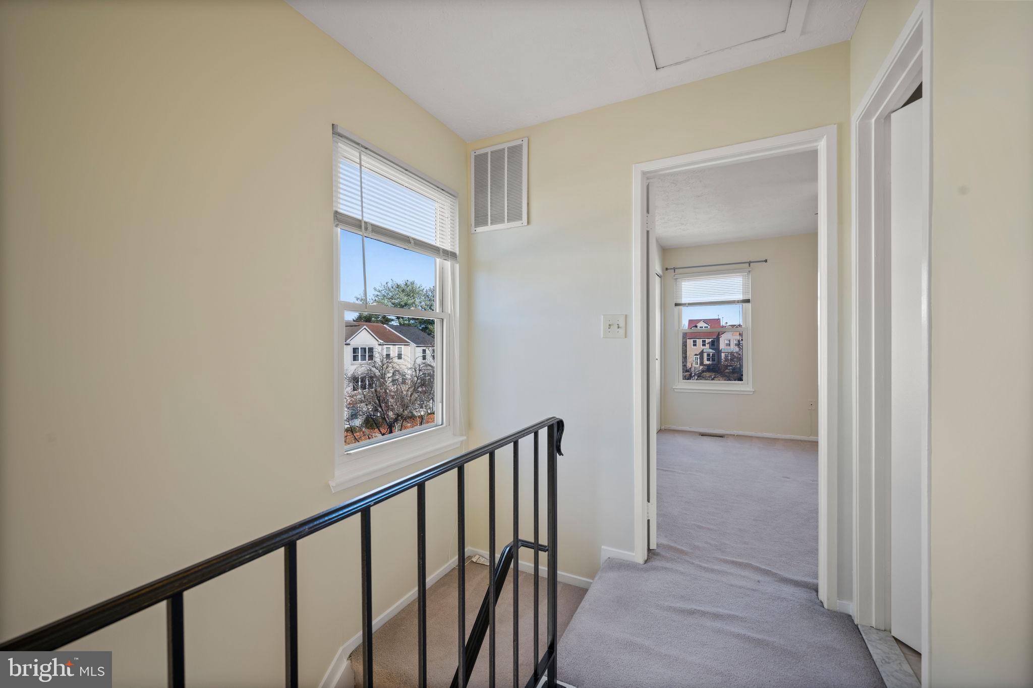 VALLEY STREAM ESTATES - Residential