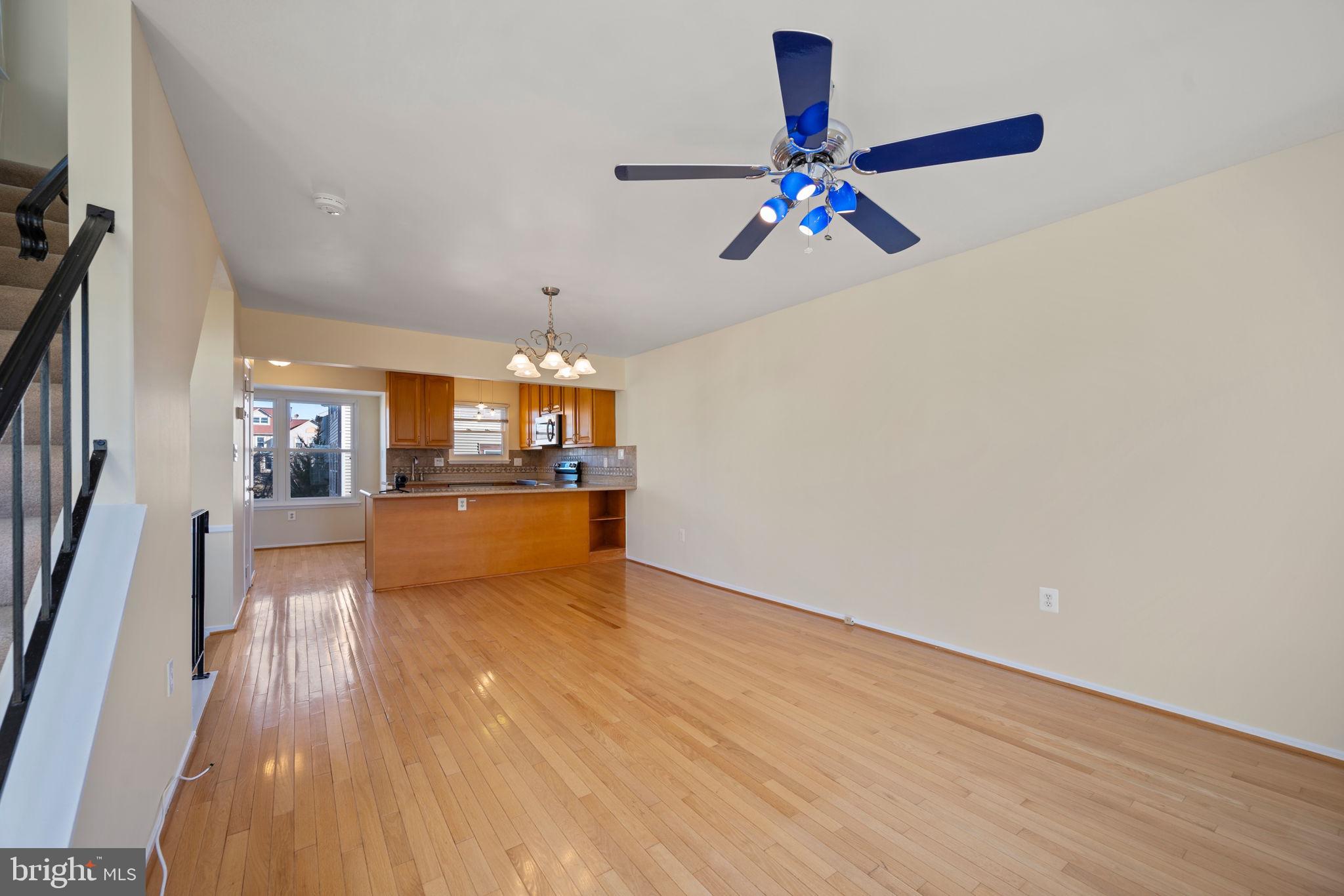 VALLEY STREAM ESTATES - Residential