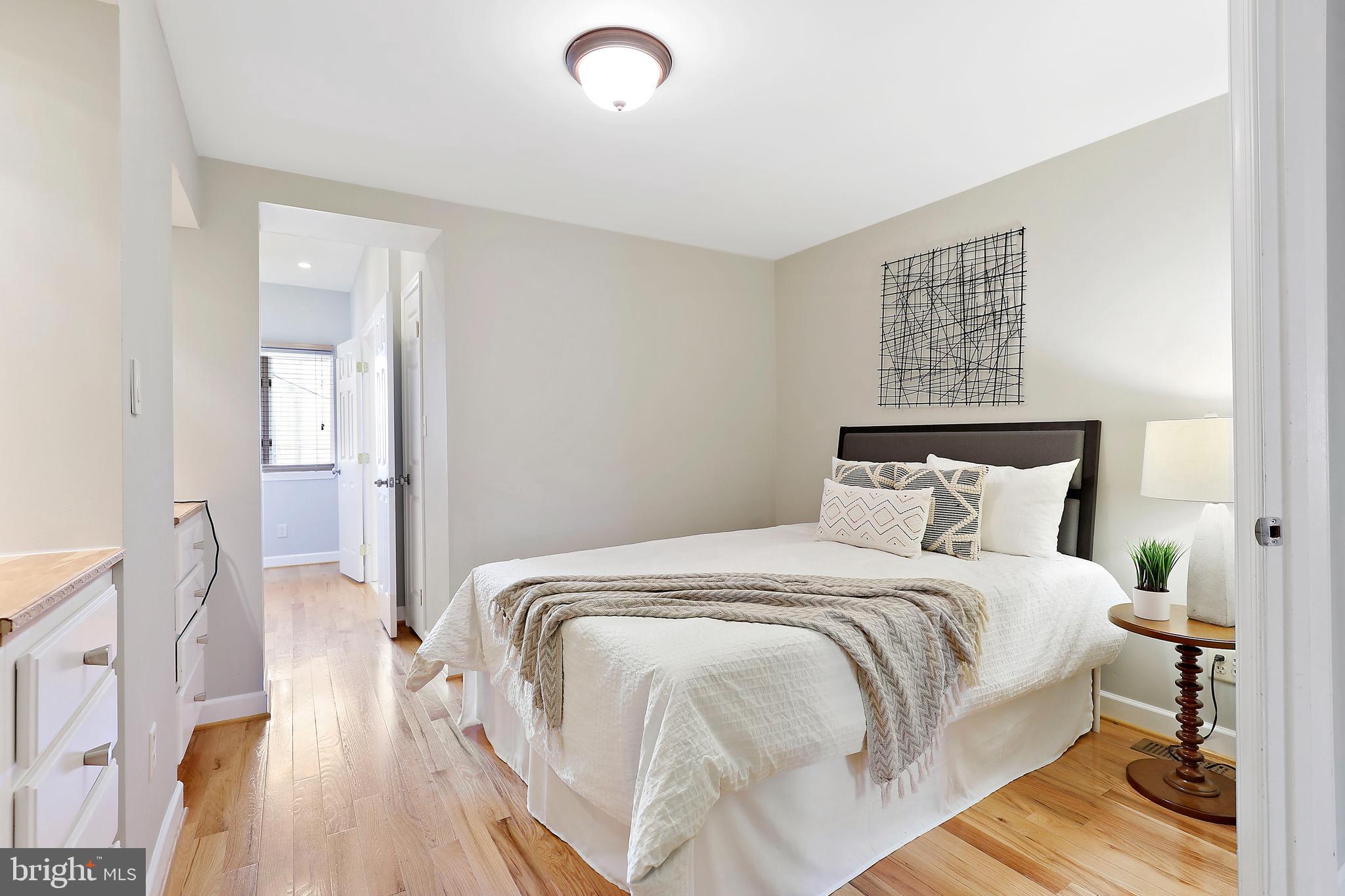 FEDERAL HILL HISTORIC DISTRICT - Residential Lease