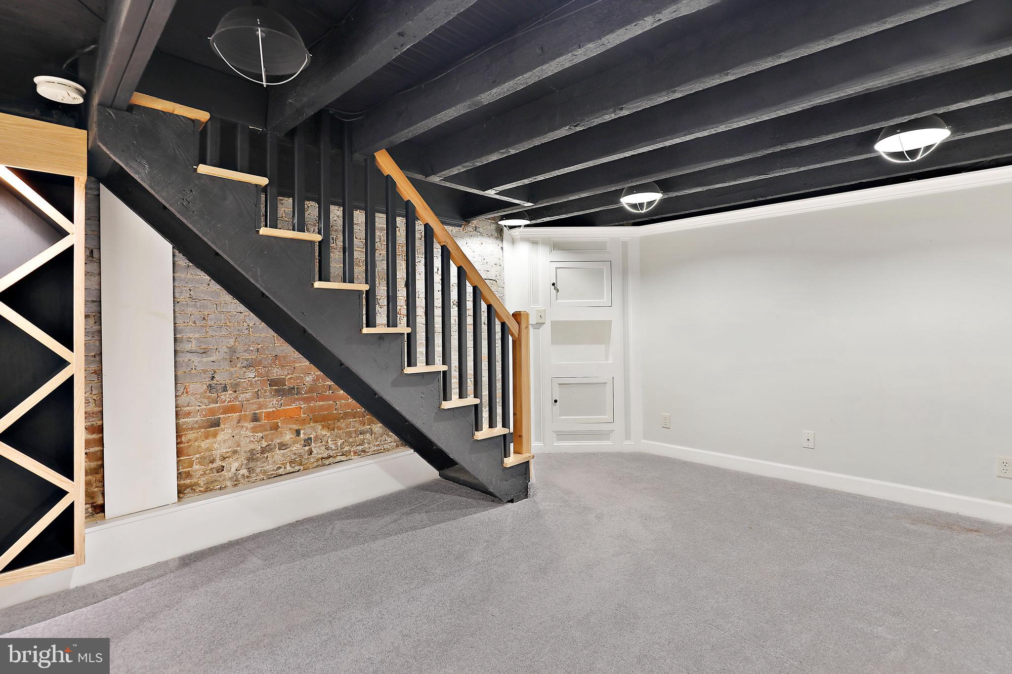 FEDERAL HILL HISTORIC DISTRICT - Residential Lease