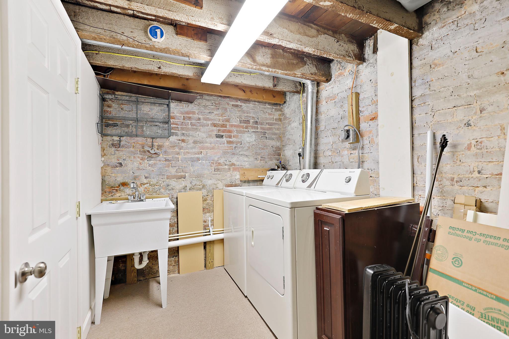 FEDERAL HILL HISTORIC DISTRICT - Residential Lease