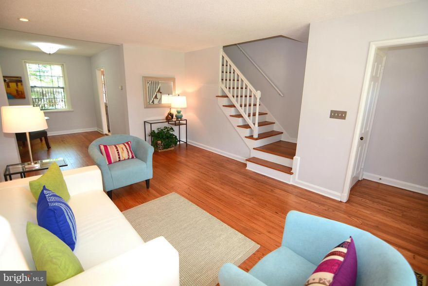 "INCREDIBLE PRICE FOR A FULL-SIZE 1,500 Sq Ft CLARENDON" Move in Condition But Could Use Your Personal Touches. Stunning Location. Brand New High-End HVAC.  Entire Property Just Painted In Modern Colors. Just Re-Finished Gorgeous Hardwoods. Lovely Large Finished Basement With Ceramic Tile. VERY RARE ASSIGNED PARKING AND LOW CONDO FEE!  Walk to Shopping Galore. Pool, Tennis......