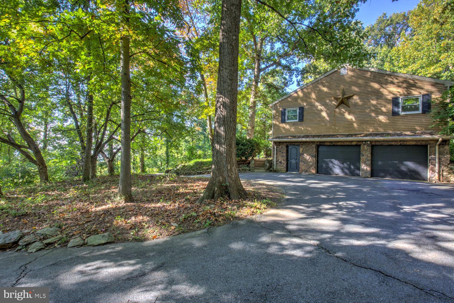 112 ANGELA DRIVE