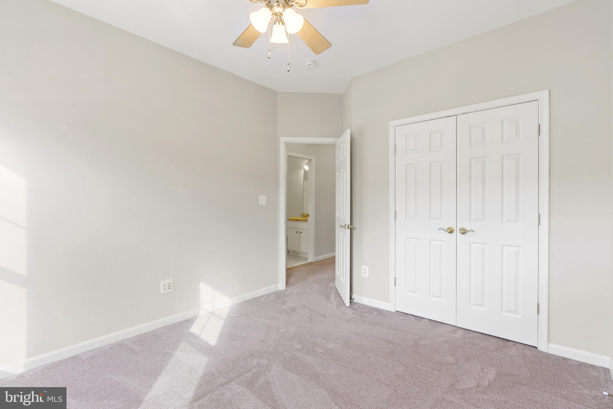 NORTHLAKE - Residential Lease