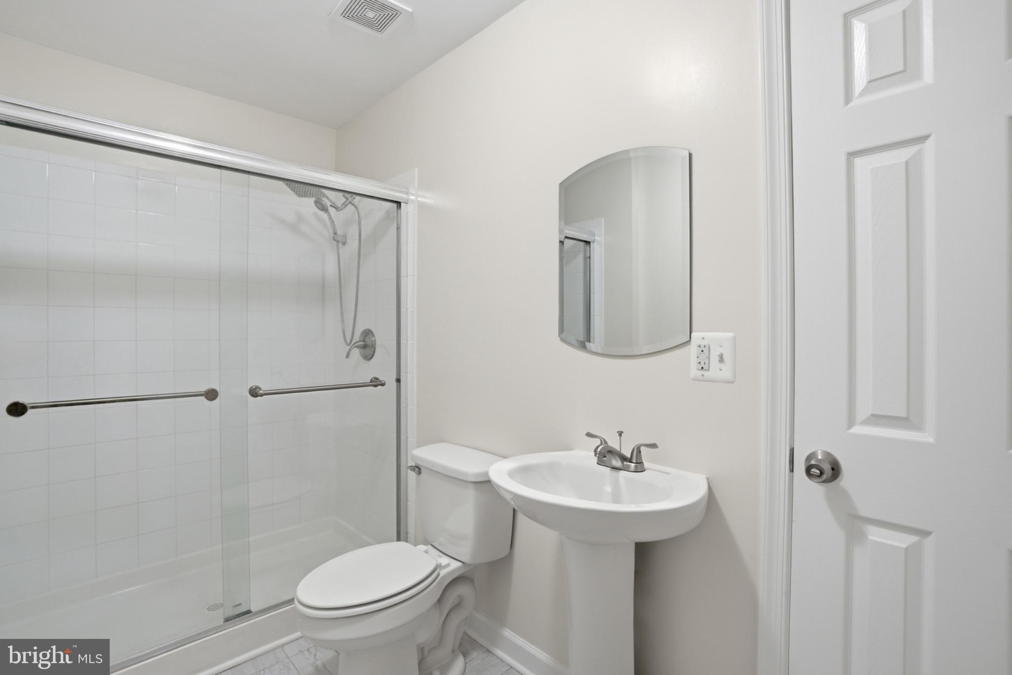 CENTRE RIDGE - Residential