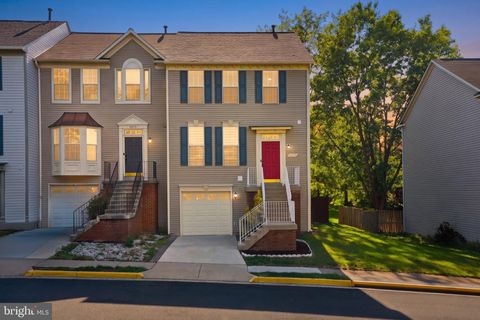 Photo of 6312 Cider Barrel Circle, CENTREVILLE, VA 20121 (MLS # VAFX2309860)