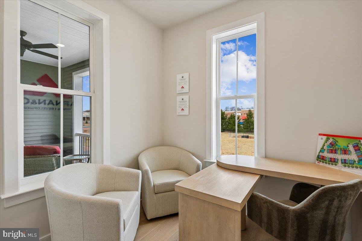 POOLESVILLE - Residential