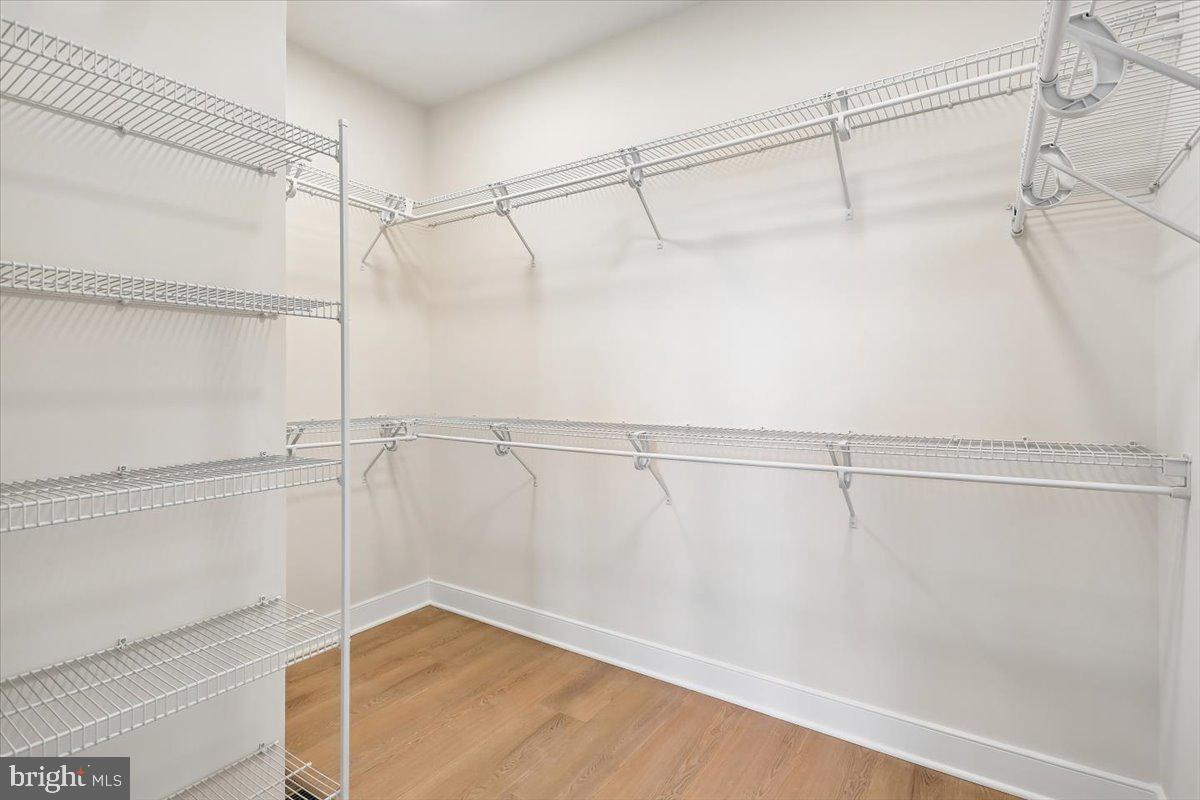 POOLESVILLE - Residential