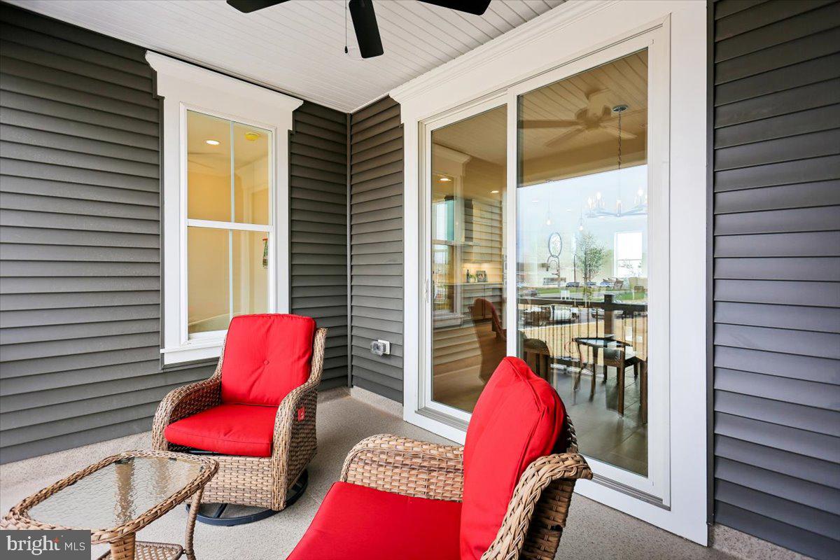 POOLESVILLE - Residential