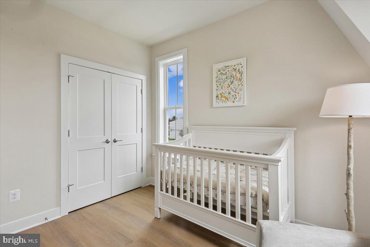 POOLESVILLE - Residential