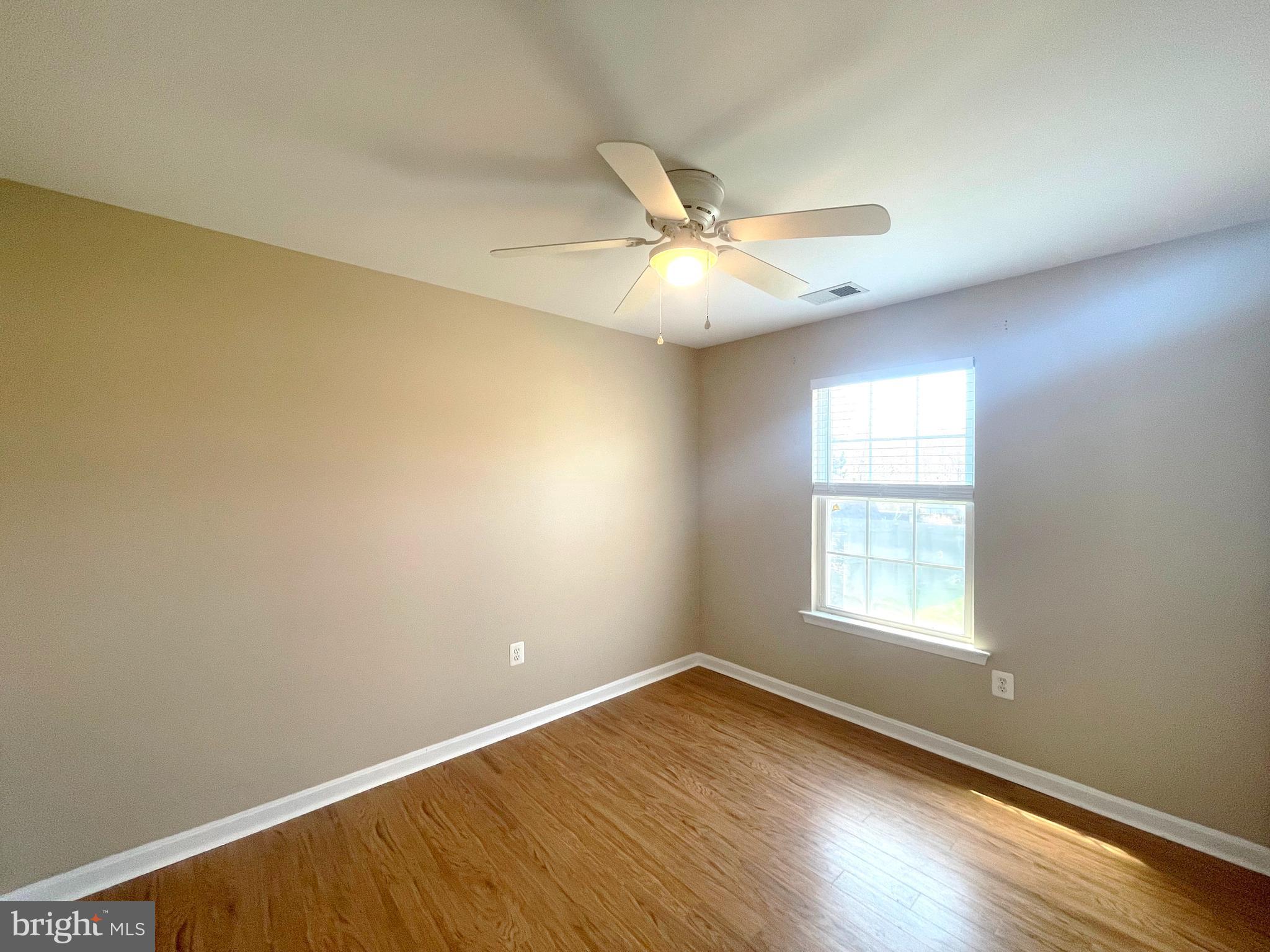 YARDLEY HILLS - Residential Lease